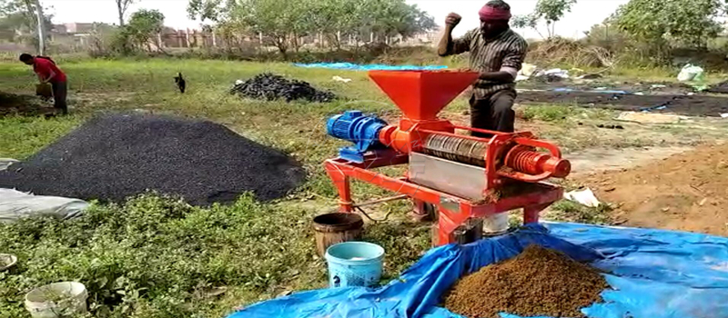 Feedback on Dewatering machine on layer dung from Shunxin client in India